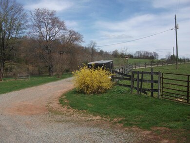 7 Driveway to Property