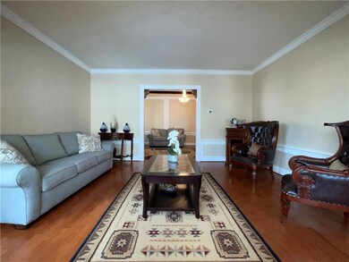 Main: Living Room