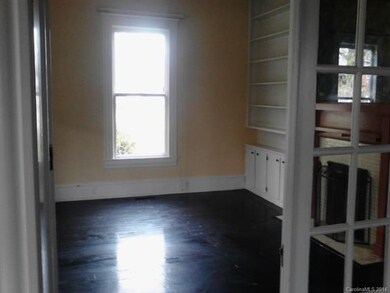 249 Harrill St, Statesville, NC 28677 - photo 5