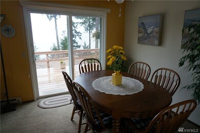 10615 Seaview Dr unit AI, Anderson Island, WA 98303 - photo 6