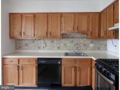 811 Westfield Dr unit 811, Cinnaminson, NJ 08077 - photo 4