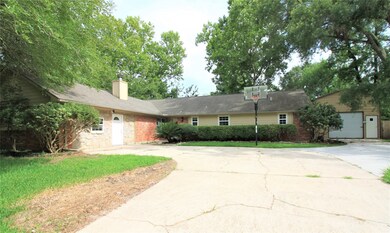 2675 S Woodloch St, Conroe, TX 77385 - photo 2