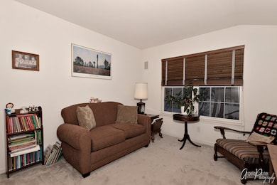 806 Old Checker Rd unit D1, Buffalo Grove, IL 60089 - photo 6