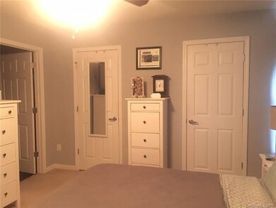 2 closets in Master