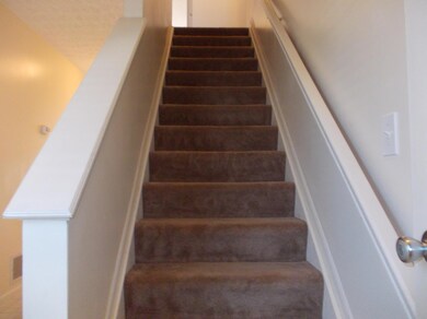 ENTRY STAIRCASE