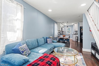 247 E 7th Ave, Roselle, NJ 07203 - photo 4