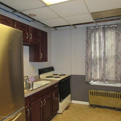 60 5th St, Coaldale, PA 18218 - photo 4