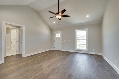 216 Graham Way, Shelbyville, TN 37160 - photo 7