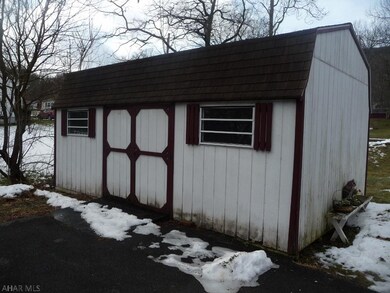 236 Maple Dr, Everett, PA 15537 - photo 3