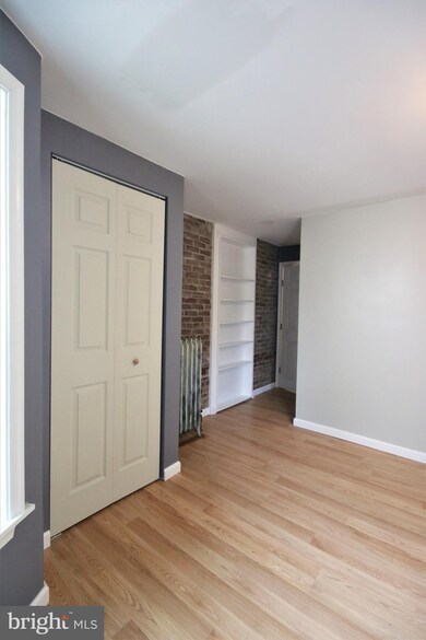 381 Walnut St, Pottstown, PA 19464 - photo 3