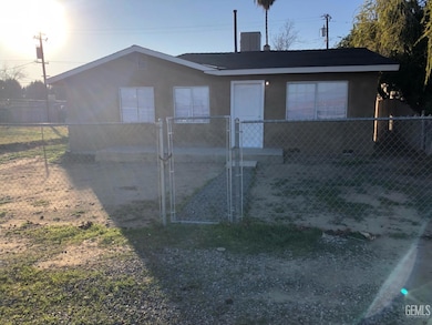 5416 Tamarack St, Bakersfield, CA 93307 - photo 2