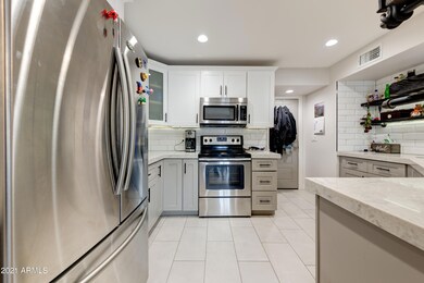006_Kitchen