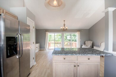 130 Wintergreen Dr, Middletown, RI 02842 - photo 4