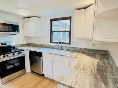 5130 Navajo Ct, Columbus, IN 47203 - photo 7