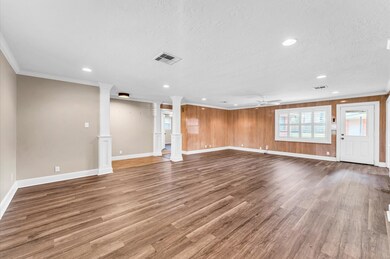 6327 Wynnwood Ln, Houston, TX 77008 - photo 4