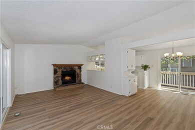 142 Rockledge Ln, Lake Arrowhead, CA 92352 - photo 6