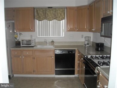 404 Elderberry Ct, Mount Laurel, NJ 08054 - photo 3