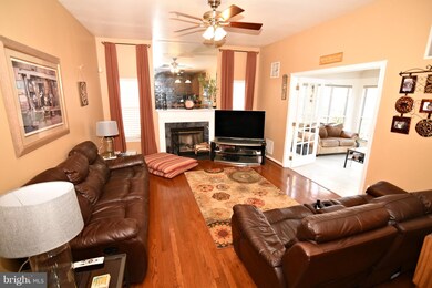 10326 Halton Terrace, Lanham, MD 20706 - photo 6