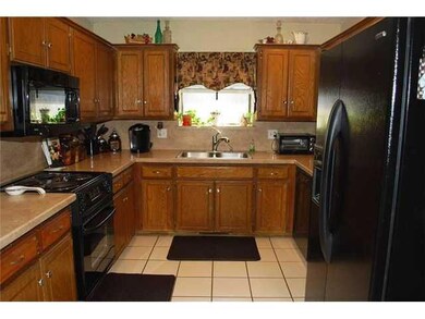 1204 Lapwing Rd, Edmond, OK 73003 - photo 4