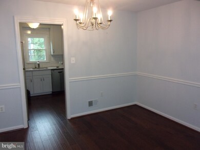 2989 Cashel Ln, Vienna, VA 22181 - photo 7