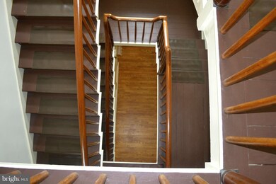 9 Harwood Dr, Harwood, MD 20776 - photo 5