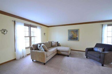 423 Grove Ct, Batavia, IL 60510 - photo 4