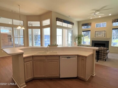 121 Robert E Lee Lane -- 2Kitchen Den 3