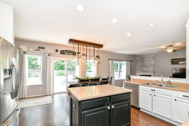 12864 Raiders Blvd, Fishers, IN 46037 - photo 7