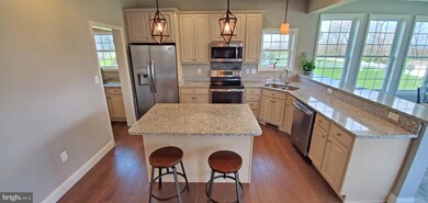 1637 Wind Flower Rd, Chambersburg, PA 17202 - photo 5