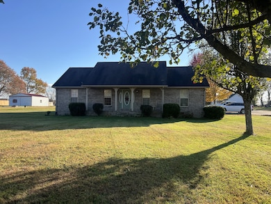251 Walton Chapel Rd, Lafayette, TN 37083 - photo 3