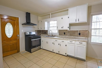 320 Goodview St, Bessemer, AL 35020 - photo 7