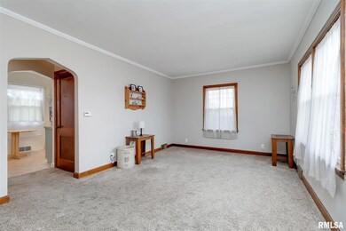 3408 N Marquette St, Davenport, IA 52806 - photo 2