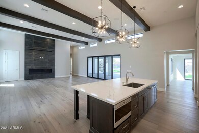 LR/Kitchen