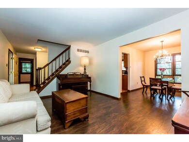 2290 Autumn Ln, Lafayette Hill, PA 19444 - photo 5