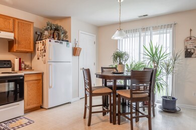 33 Grassyway Ct, Whiteland, IN 46184 - photo 6