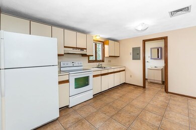 106 Muller Rd unit 2, Burlington, MA 01803 - photo 6