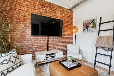 2524 Champa St unit 4, Denver, CO 80205 - photo 3