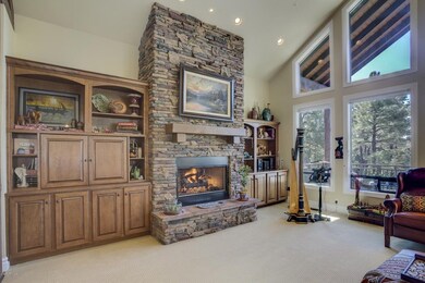 Great Room & Fireplace
