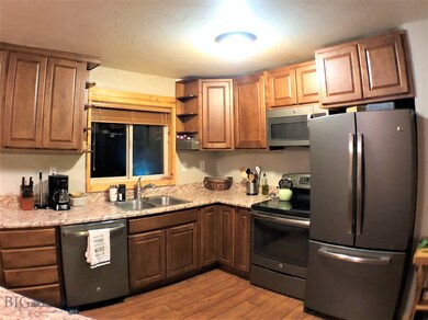 612 E Elm St, Three Forks, MT 59752 - photo 5