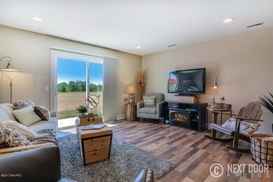 3927 Quincy Meadows Ct unit 37, Holland, MI 49424 - photo 6