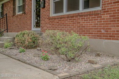 7709 Cecilia Way, Louisville, KY 40219 - photo 5