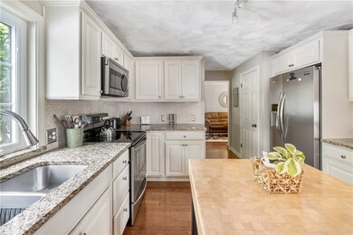 576 Weaver Hill Rd, West Greenwich, RI 02817 - photo 7