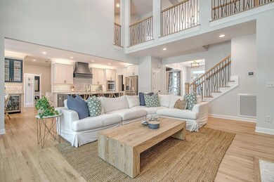 2 Story Living