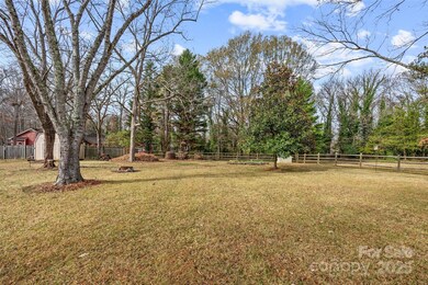 1419 Marlwood Cir, Charlotte, NC 28227 - photo 5