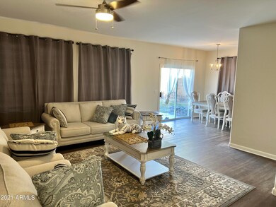 LAKEVIEW LIVING ROOM 3
