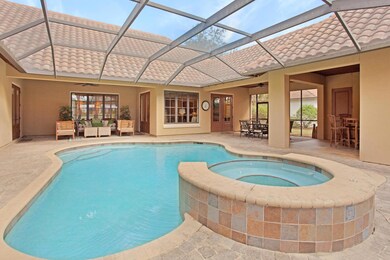 Pool/Hot Tub/Waterfall
