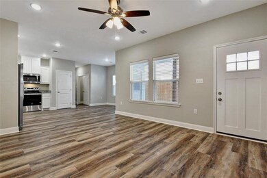 1040 Dubois St, Denison, TX 75020 - photo 5