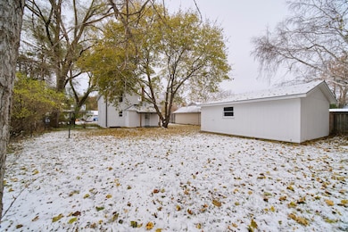 1211 23rd St Photo 7