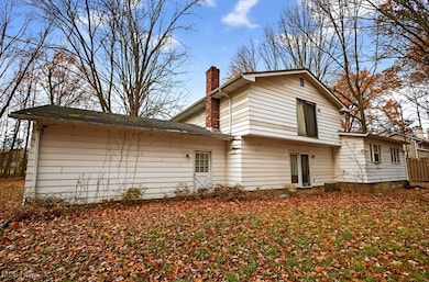 2875 Fowler Dr, Willoughby Hills, OH 44094 - photo 5