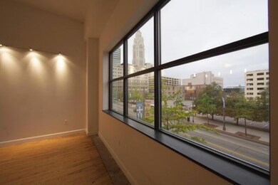 atrium_202_furnished_07